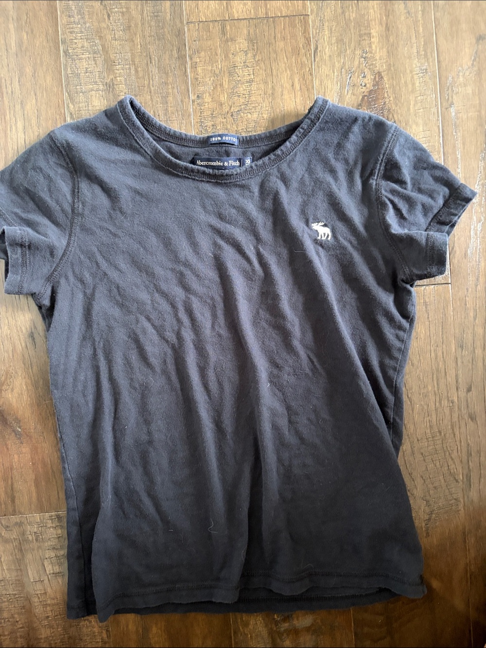 Women’s Xs Abercrombie & Fitch navy tee